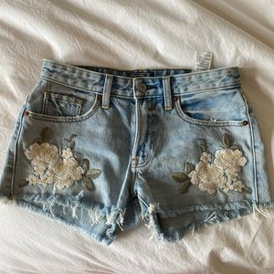 Flower Harper Low Rise Short